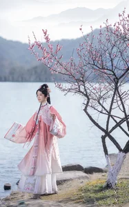 Artistic Photography Showcase: Yi Zhi a Meng Zai in YiTuYu Art Language Vol.9884 - image 11