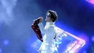 South Korean Rapper B.I Delivers Electrifying Performance of Hit Songs at Road to 8Wonder Concert - image 2