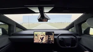 YouTuber's Tesla Self-Driving Test Ends in Unexpected and Costly Failure - image 11