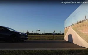 YouTuber's Tesla Self-Driving Test Ends in Unexpected and Costly Failure - image 13