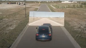 YouTuber's Tesla Self-Driving Test Ends in Unexpected and Costly Failure - image 8