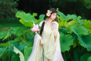 YiTuYu Art Language Vol.9955: Capturing the Charm of Xiao Du Tong Xue (57P) - image 25