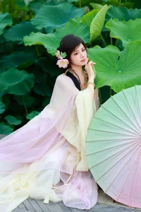 YiTuYu Art Language Vol.9955: Capturing the Charm of Xiao Du Tong Xue (57P) - image 12