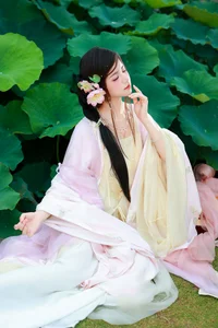 YiTuYu Art Language Vol.9955: Capturing the Charm of Xiao Du Tong Xue (57P) - image 52