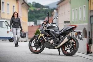 QJMotor SRK 125 S Debuts in Japan: A Stylish and Affordable 125cc Entry-Level Motorcycle - image 1