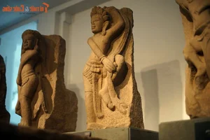 The Ethereal Beauty of Topless Dancers in Ancient Champa Artifacts - image 5