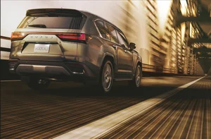Lexus LX 700h Hybrid Debut: Power, Luxury, and the All-New Overtrail Edition - image 2