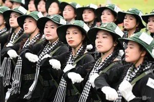 Female Soldiers Participate in First Joint Rehearsal for September 2nd Parade - image 4