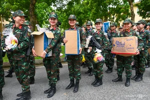 Female Soldiers Participate in First Joint Rehearsal for September 2nd Parade - image 9