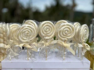 Exquisite Wedding Menus of Top Vietnamese Celebrities Revealed - image 21