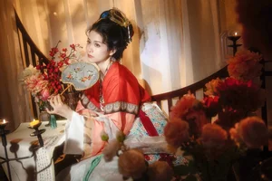 Artistic Portraiture with Yi Shan Yi Shan in YiTuYu Art Language Vol.4553 - image 16