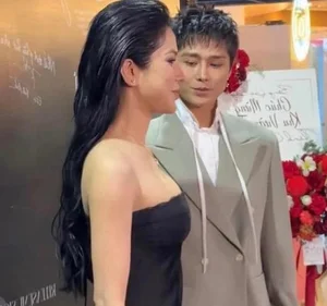 The Viral Moment a Male Singer Admired Diep Lam Anh - image 2