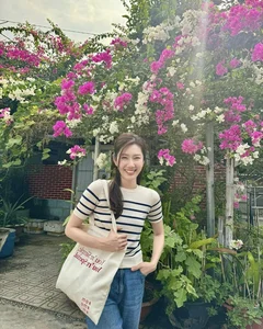 Thuy Ngan's Age-Defying Style Secrets: How to Achieve a Youthful and Vibrant Fashion Look at Any Age - image 0