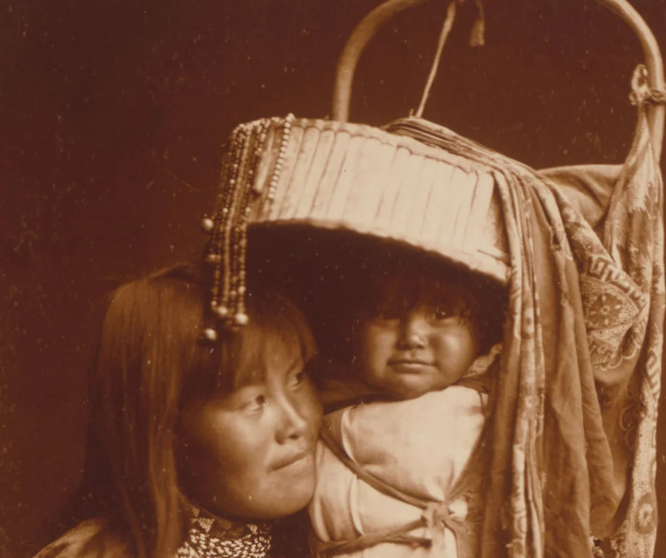 Rare Photos Reveal Native American Life 100 Years Ago