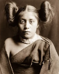 Rare Photos Reveal Native American Life 100 Years Ago - image 1