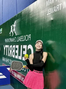 Supermodel Anh Thu Stuns with Incredible Fitness and Gym Style Gallery - image 1