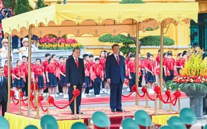 A Historic Visit: 26 Hours of Chinese President Xi Jinping in Hanoi - image 10
