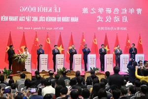 A Historic Visit: 26 Hours of Chinese President Xi Jinping in Hanoi - image 0