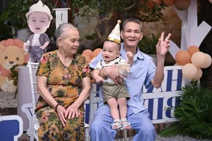 Nail Salon Owner Huyen My Hosts Lavish Birthday Party for Her Child - image 4