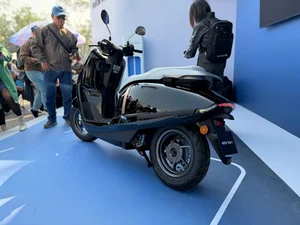 Honda's Green Revolution: Launching the UC3 Electric Scooter and CUV e: in Vietnam - image 7