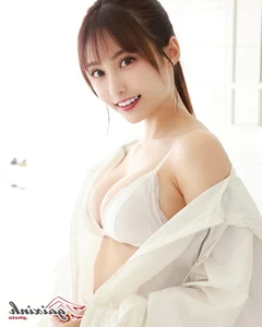 Stunning 2023 Gallery: Elegant Japanese Models in Chic Summer Bikini Styles - image 18