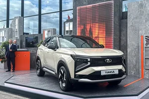 Lada Introduces the 2026 Azimut: A Modern Take on Rugged Off-Road Performance - image 1