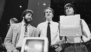 The Rare Apple Computer: A Glimpse into a Tech Masterpiece That Money Can't Buy - image 1