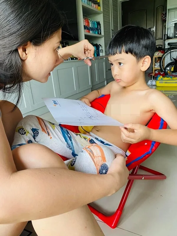 A Peek Inside Actress Ngoc Lan's Luxurious High-End Apartment