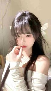 Natural Beauty and Grace: Stunning Chinese Girls Aesthetic Gallery - image 7