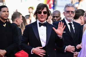 Tom Cruise and Co-Stars Shine at Mission Impossible 8 World Premiere - image 4