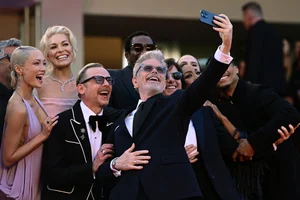 Tom Cruise and Co-Stars Shine at Mission Impossible 8 World Premiere - image 2