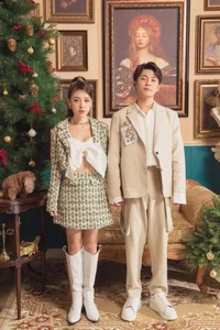 Stylish Matching Christmas Outfits of Famous Vietnamese Celebrity Couples - image 9