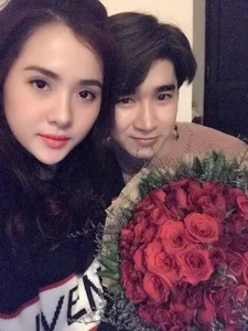 Rumored Ex of Ninh Duong Lan Ngoc Reveals Gorgeous New Girlfriend - image 7