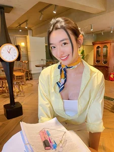 Mixed-Race Beauty Turns Heads with Street Style After Leaving Pageant - image 0