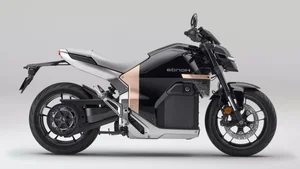 Honda Unveils Premium Electric Motorcycle: Pioneering the Two-Wheeled EV Era - image 10