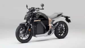Honda Unveils Premium Electric Motorcycle: Pioneering the Two-Wheeled EV Era - image 4