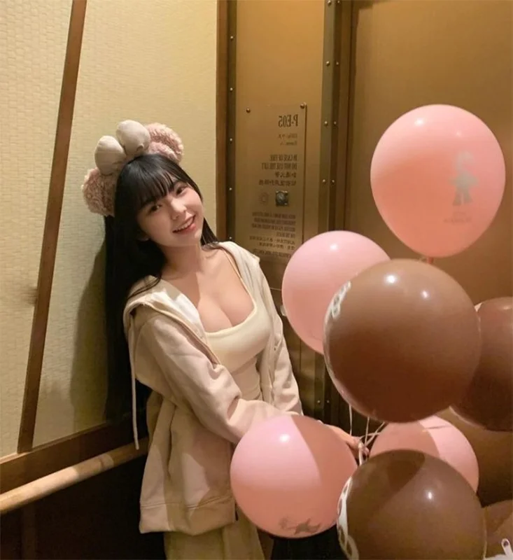 Where Is the Most Beautiful Taiwanese Schoolgirl Today? Her Amazing Evolution