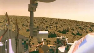 The Mars Mystery: Analyzing the Bizarre Three-Sided Pyramid Structure Discovered on the Red Planet - image 2
