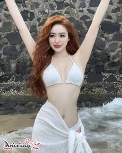 Elegant and Bold: The Rise of Vietnamese Swimsuit Models in Modern Fashion - image 2