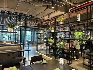 Lách Ca Lách Cách: A Modern Restaurant Telling the Story of Vietnamese Street Food - image 5