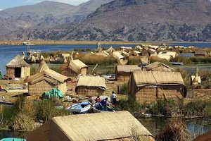 Exploring Lake Titicaca: The World's Highest Navigable Lake and Its Ancient Secrets - image 7