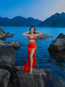 Lam Vy Da Shines in Spectacular Fashion Transformation with Bold Cutouts - image 7