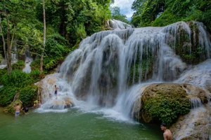5 Stunning Waterfalls Near Hanoi Perfect for Summer Escapes - image 2