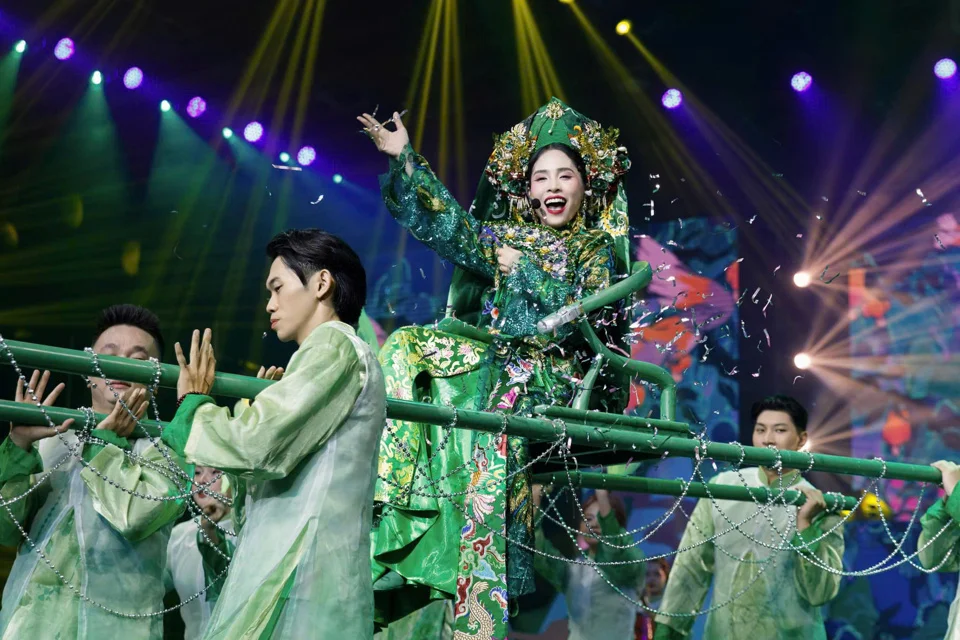 Revitalizing Vietnamese Folk Culture Through Modern and Contemporary Music Trends