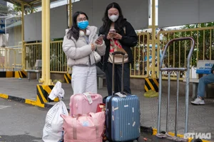Massive Traffic Congestion as Thousands Return to Hanoi After Holiday Break - image 4
