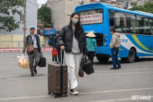 Massive Traffic Congestion as Thousands Return to Hanoi After Holiday Break - image 11