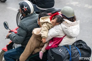 Massive Traffic Congestion as Thousands Return to Hanoi After Holiday Break - image 10