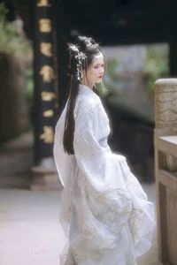 YiTuYu Art Language Vol.7258: Featuring the Elegant and Artistic Portraiture of Model Xin Yu - image 18