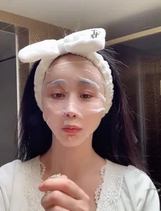 Former Miss Korea Ham So Won Defies Aging at 47 - image 0