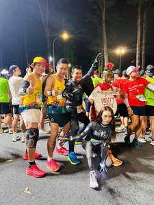 Spider-Woman Runner Steals the Show at Local Marathon - image 2